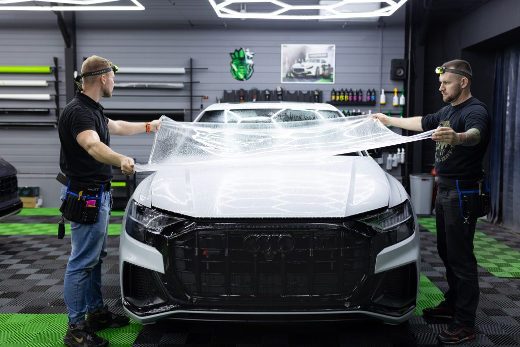 oklejenie maski folia ochronna PPF Avery Dennison